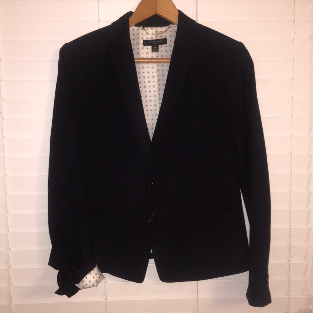 Ann Taylor Petites Blazer Navy with silk liner